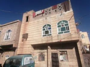 20 m2 More than 6 bedrooms Townhouse for Sale in Sana'a Sheikh Zayed Street