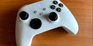 Xbox Series S controller.