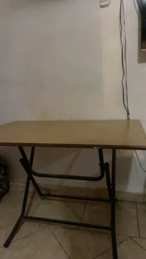 طاولة قابلة للطي للبيع