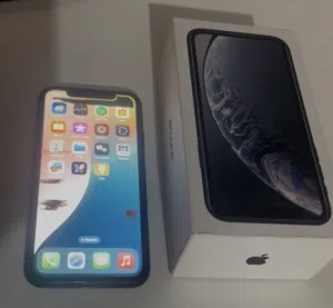 Apple iPhone XR 128 GB in Cairo