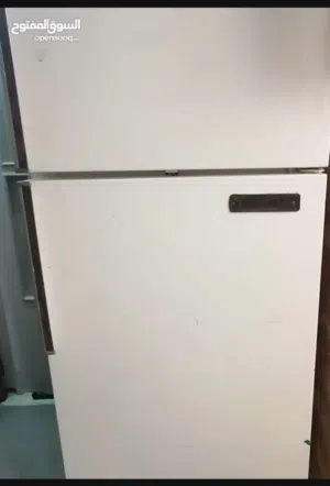 ثلاجه امريكيه مستعملة للبيع للجادين فقط للاتصال