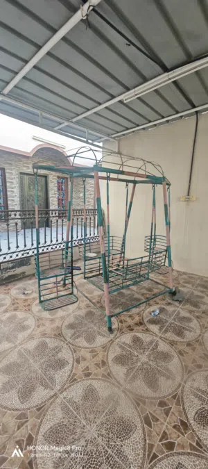 بيع ارجوحة و زحوطة اطفال