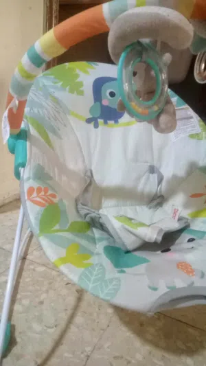 مستلزمات اطفال جديده حاله جيده جدا جدا