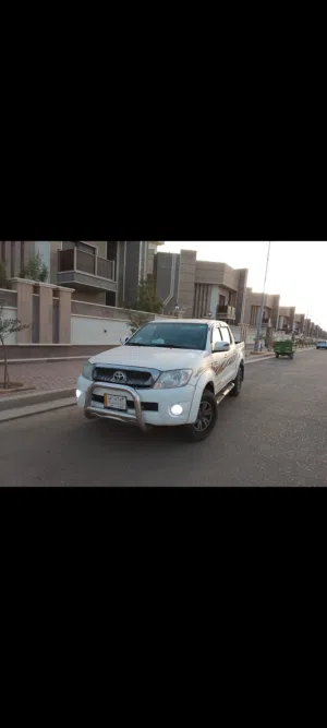 تيوتا هايلوكس للبيع