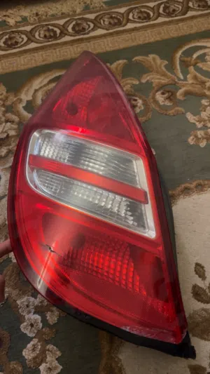 سطب i30 جيهة سواق فيه شق بسيططط من لوطه للبيع