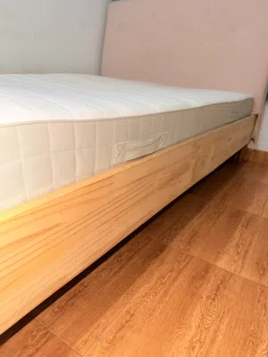 سرير ايكيا ممتاز مع مرتبه طبيه من ايكيا IDANAS IKEA BED