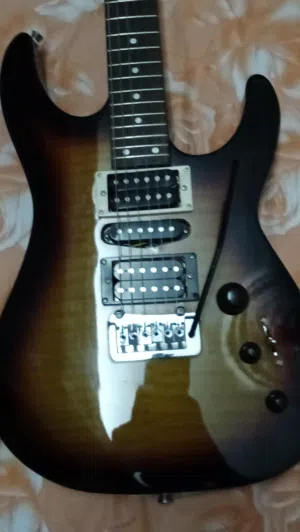 Tousen electric guitar superstrat 24 frets