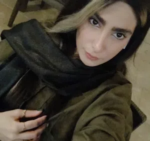 parisa 