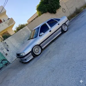 اوبل فكترا موديل1990