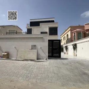 Umفيلا فاخر 3 طوابق بموقع ممتاز-ملحق خارجي-تصميم راقي-تكييف مركزي جاهز مع الكهرباء والمياه اول ساكن