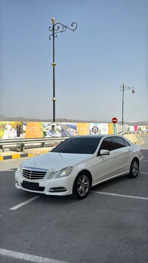 مرسيدس E300