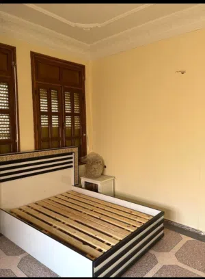 More than 6 bedrooms . 3 Bathrooms . 360 m20