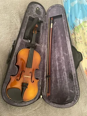 Violin 1/4 size good condition