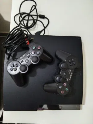 للبيع بلايستيشن 3 وفيفا 18 و21 ولايت بار جميع الاغراض بحاله ممتازه         for sale ps3 fifa 21 18