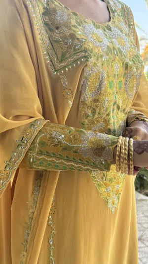 ثوب عربي جديد ومقاسه من لارج لإكس لارج