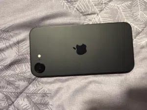 Iphone 16e 128GB black used