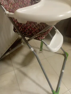 كرسي طعام اطفال