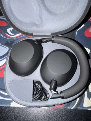 WH-1000XM6 wireless headset