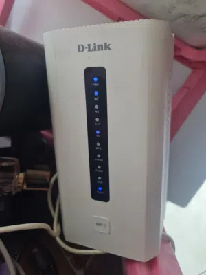 Unlocked 5G advanced Router with wifi-6 and mesh works all SIM cards.