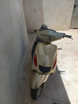 دراجه لكزز ياماها