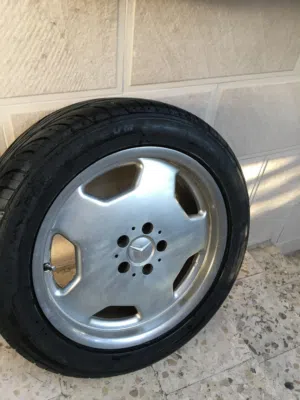 جنط AMG بلاطه قياس 18 بحال الوكالة بسعر مغري