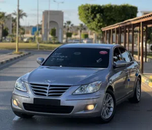 جنيسس درجه اولى عيب لا ماشيه 100  كربون اصلي  فل الفل معاد فتحه محرك 33العادي  مسجله تسجيل حديت
