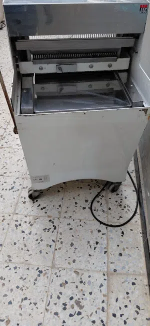 مكينه قصاص توست