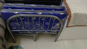 سرير حديد سنجل مع مرتبه