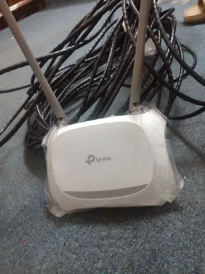 موزع وايفاي من نوع TP LINK المشهور