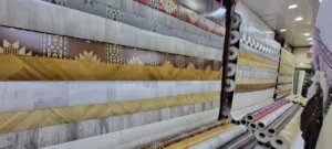 المشمعات الباركي بلاط الاارضيه متوفر لديناء جميع الالوان ويتوفر لديناء عرض ثلاثه متر وعرض اربعه متر
