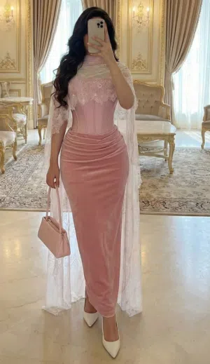 فستان حفلات مع شال دانتيل انيق