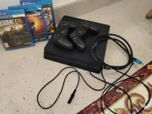 بلاستيشن 4.slim