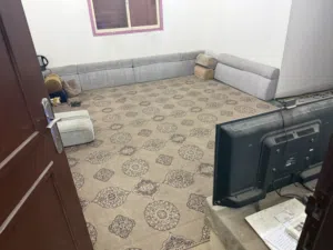 مطلوب شخص لمشاركة سكن بشقة مفروشة - سرير فردى