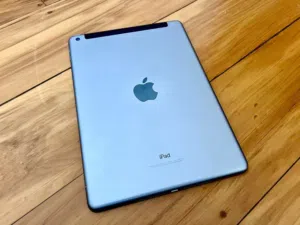 للبيع ايباد اير 2 بحاله ممتازه جدا