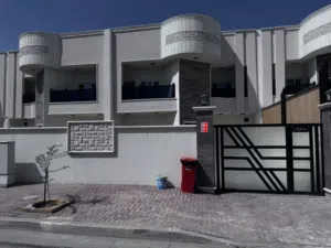 منزل طابقين 250 م2 في مجمع جوهره البصره للايجار..استلام جديد وغير مسكون سابقا (زيرو) بسعر مليون ونصف