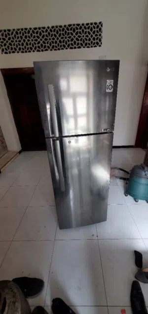 ثلاجه ال جي مستخدم نظيف