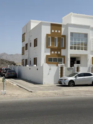 شقة للبيع العامرات السادسة
