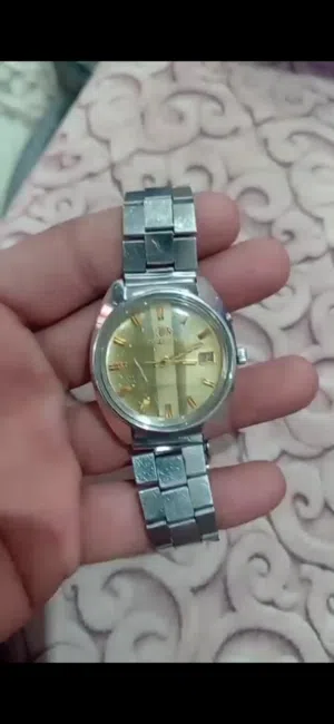 ساعات  واورنيت