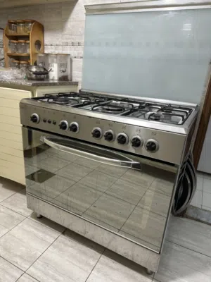 طباخ مستعمل للبيع بسبب السفر