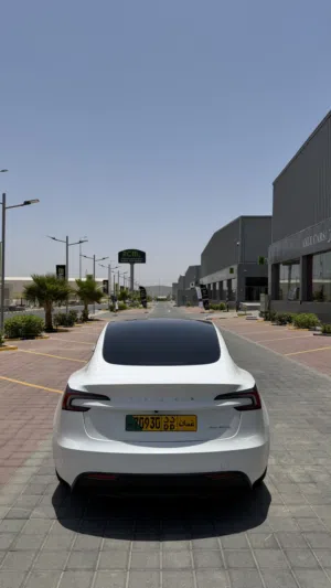 Used Tesla Model 3 in Muscat