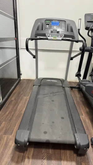 Life Fitness FTR Treadmill for Sale