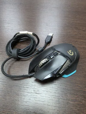Logitech G502 Wired mouse
