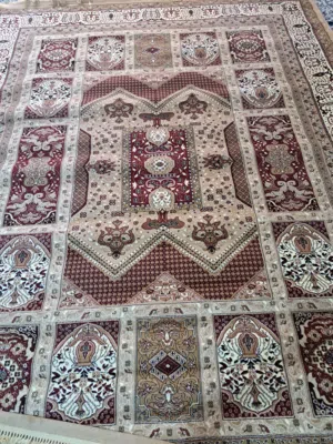 سجاد تركي أقره الوصف