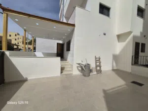 122 m2 5 Bedrooms Apartments for Sale in Aqaba Al Sakaneyeh 9