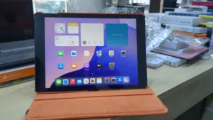The iPad 7th Generation is a reliable and versatile tablet, perfect for productivity,  128GB. 32GB