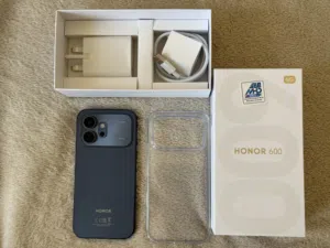 Honor 600 8gb/256gb black color less than a month used with bill and 11 months warranty.