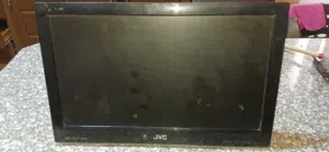 تلفزيون JVC , نظام LCD ,  حجم 23 , مع مشغل dvd قطعة واحدة