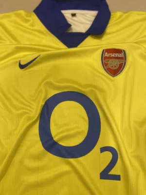 Arsenal retro football jersey