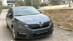 سكوزا اوكتافيا