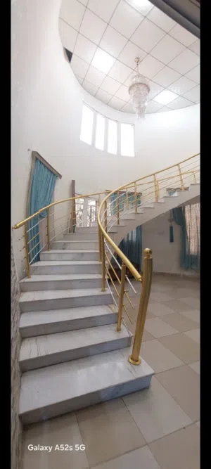 بيت للايجار بالمطيحة خلف قاعة امباير